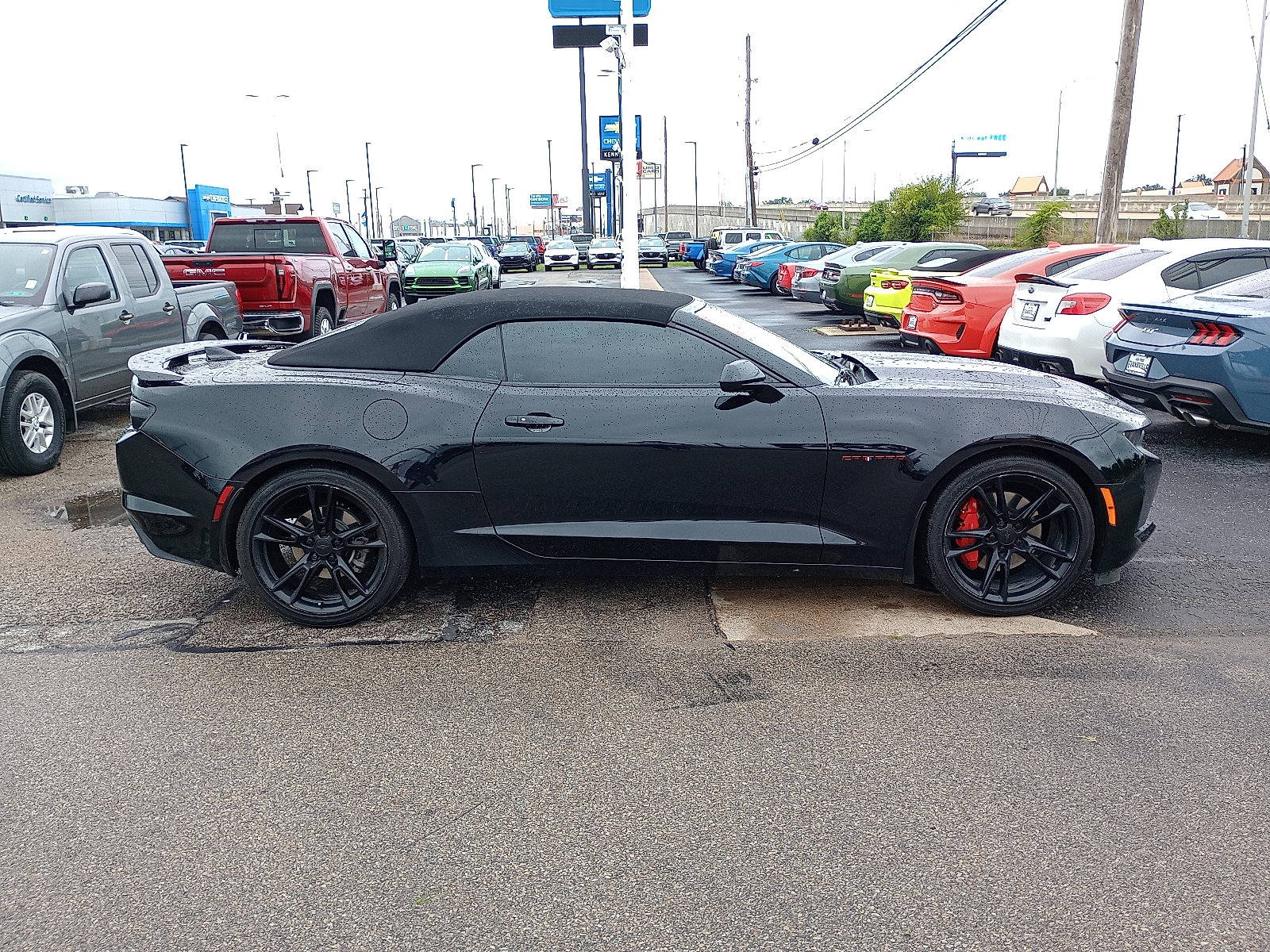 2023 Chevrolet Camaro 2LT photo 2