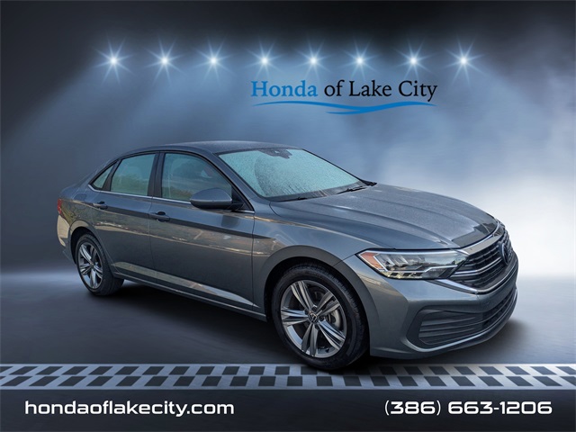 2024 Volkswagen Jetta SE's photo