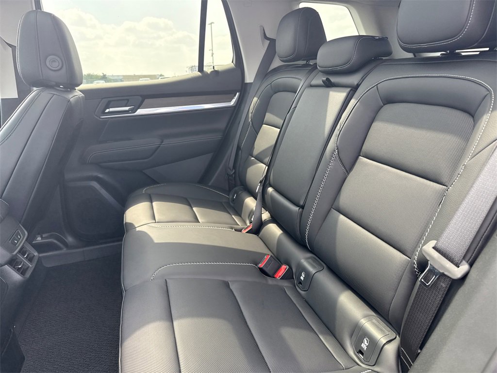 2026 Gmc Terrain Denali photo 30