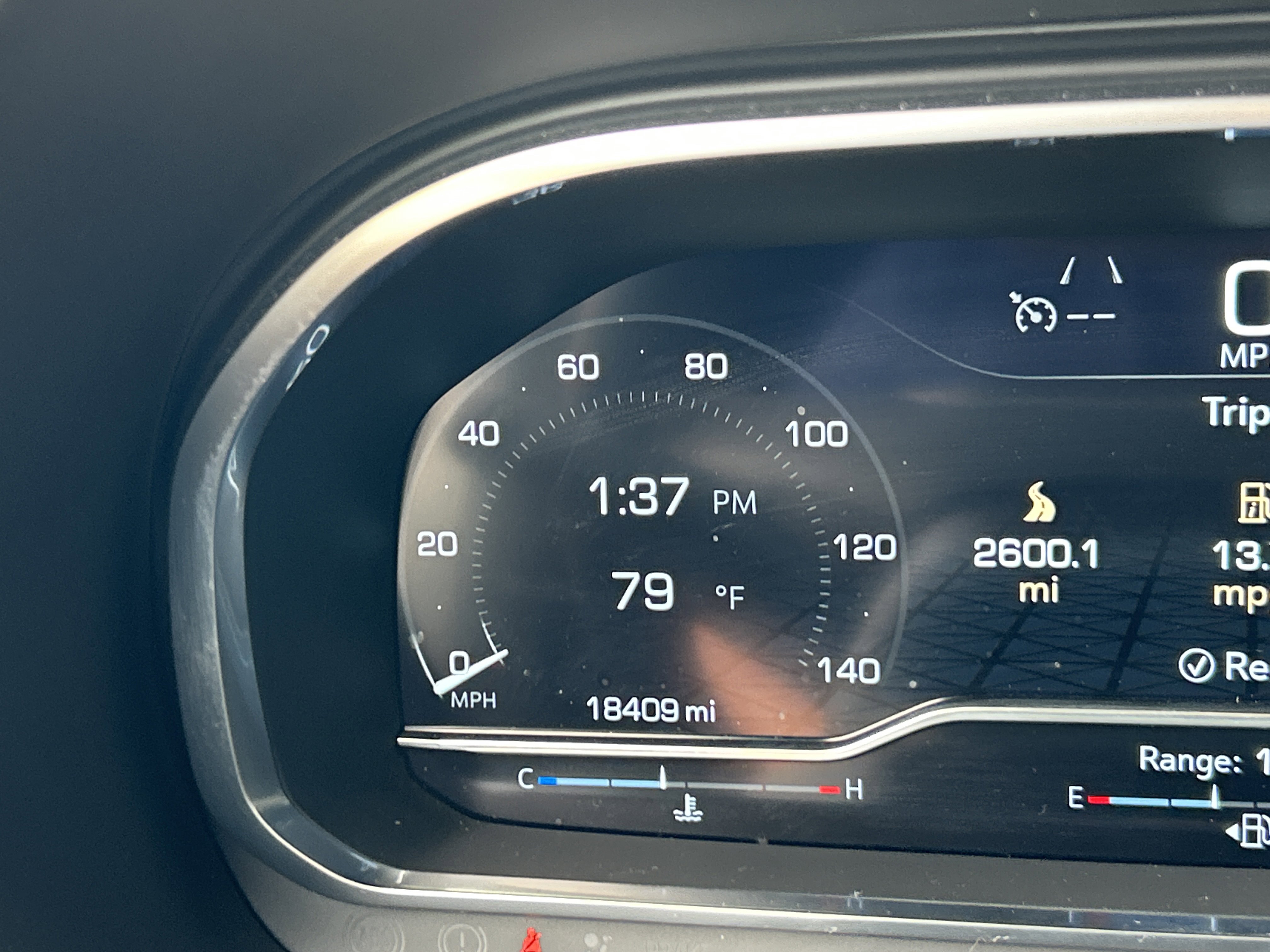 2024 Gmc Yukon XL SLT photo 3