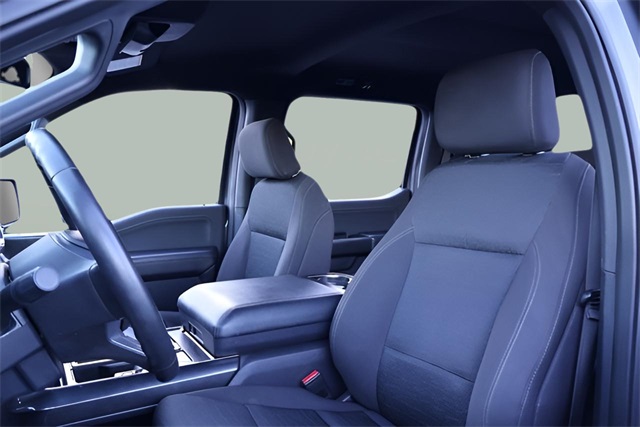 2023 Ford F-150 XLT photo 3