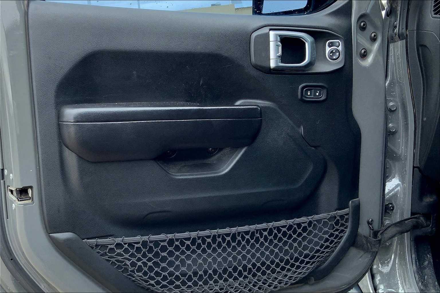 2020 Jeep Wrangler Unlimited Willys photo 20