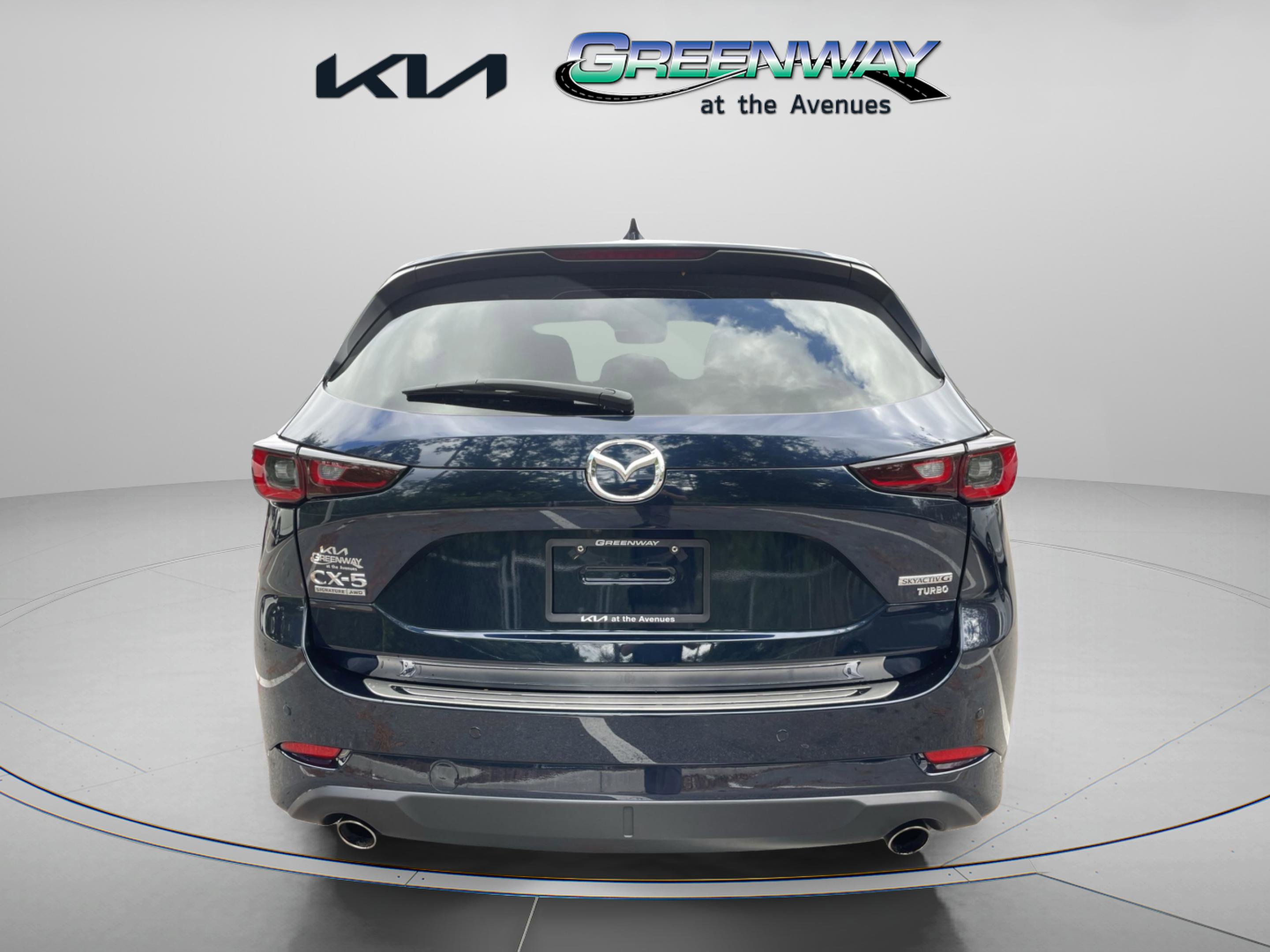 2022 Mazda CX-5 2.5 Turbo Signature photo 3