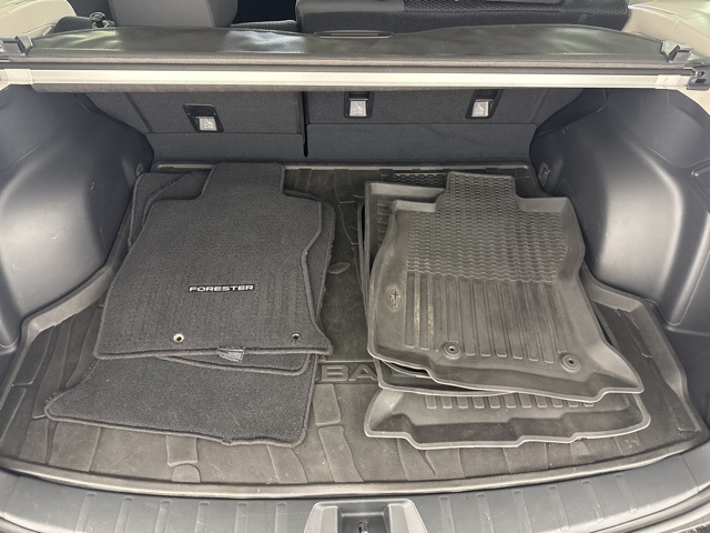 2022 Subaru Forester Premium photo 26