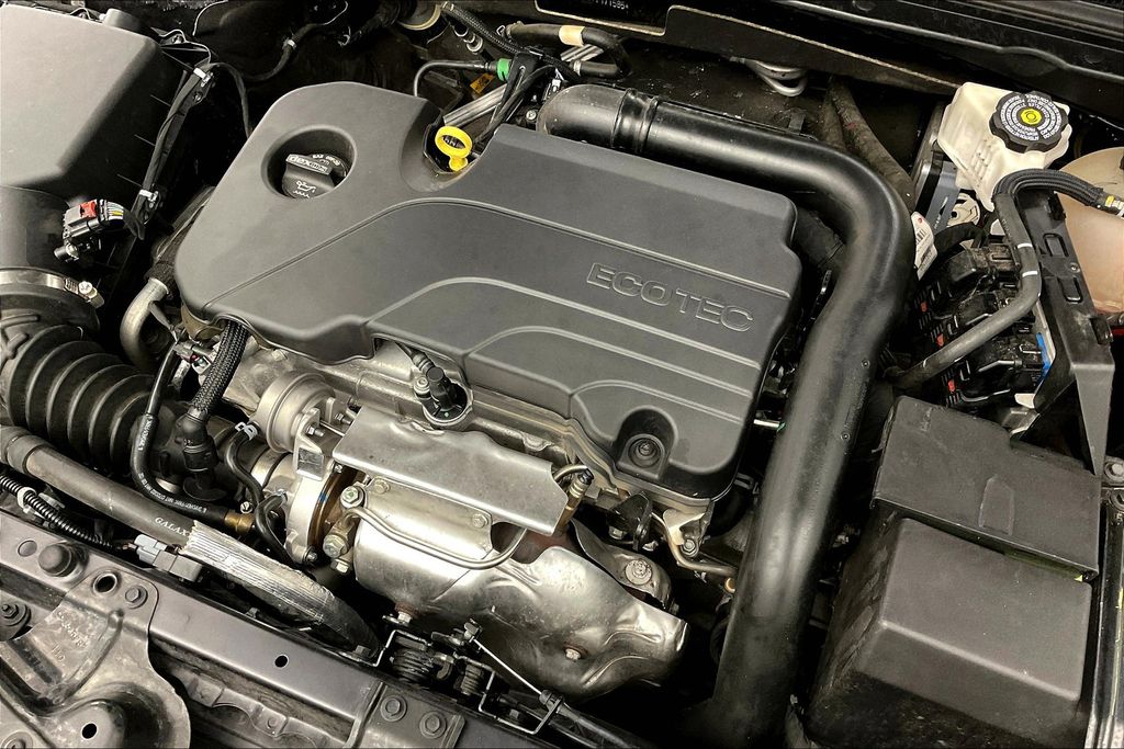 2023 Chevrolet Malibu 1LT photo 32