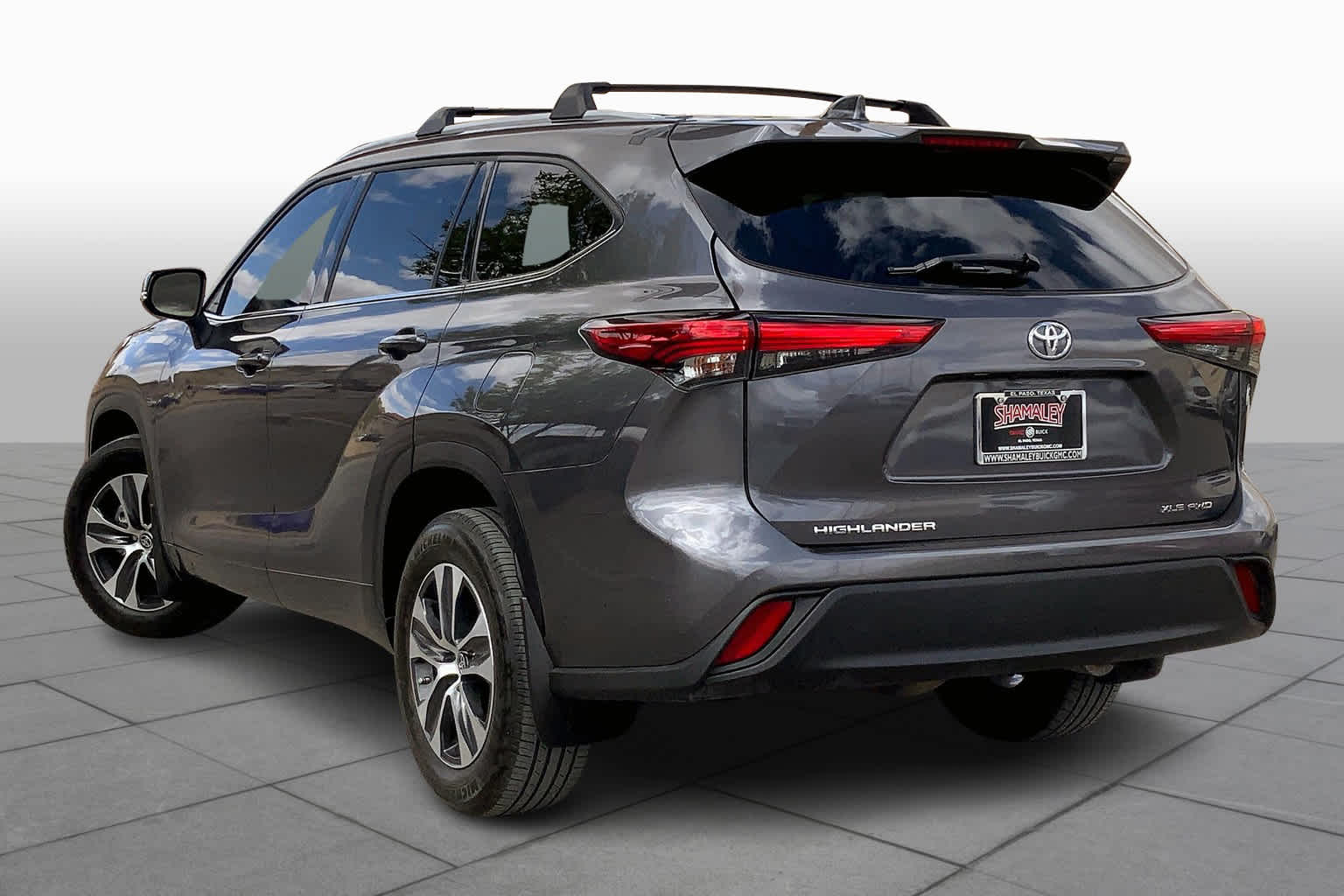 2022 Toyota Highlander XLE photo 19