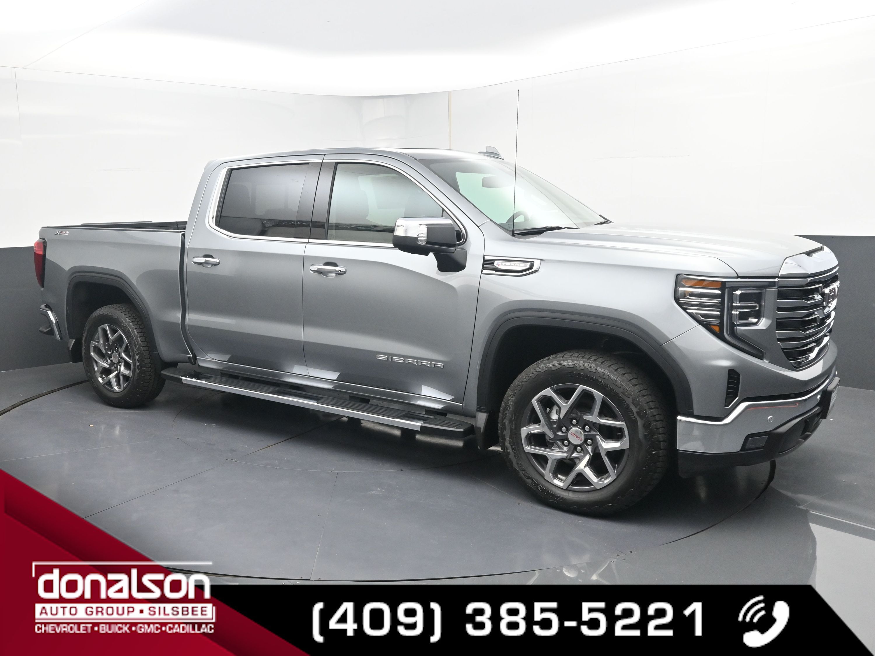 2026 GMC Sierra 1500 SLT's photo