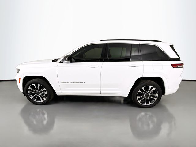 2024 Jeep Grand Cherokee Overland photo 4