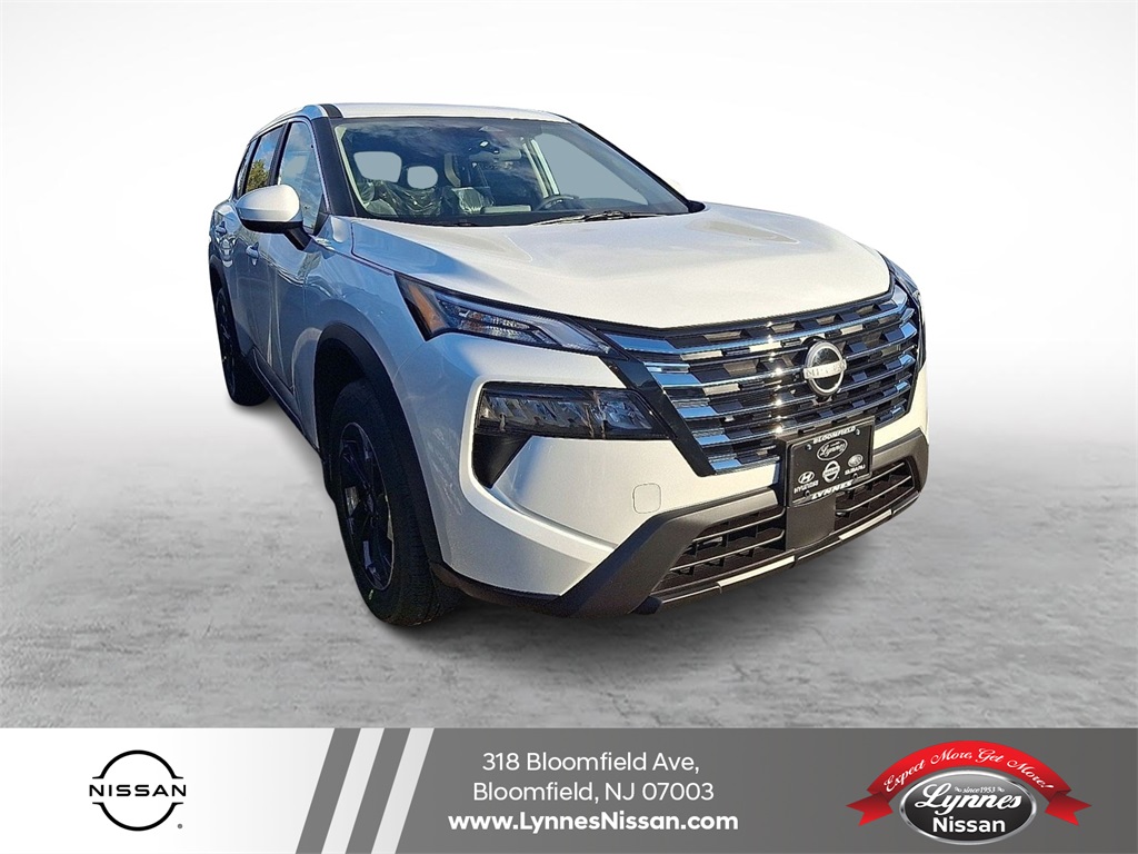 2026 Nissan Rogue SV's photo