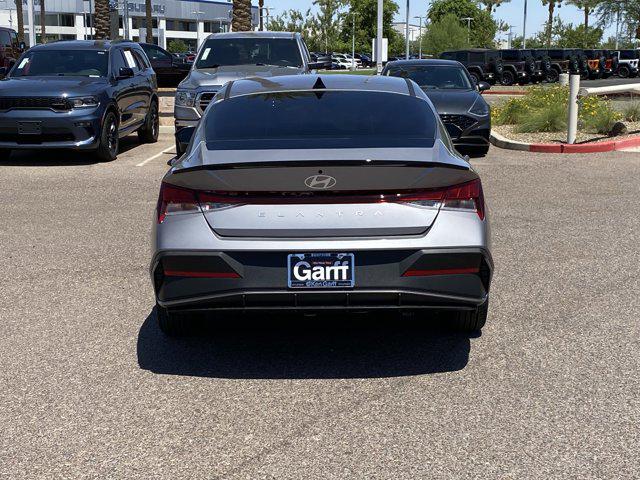 2025 Hyundai Elantra SEL Sport photo 4