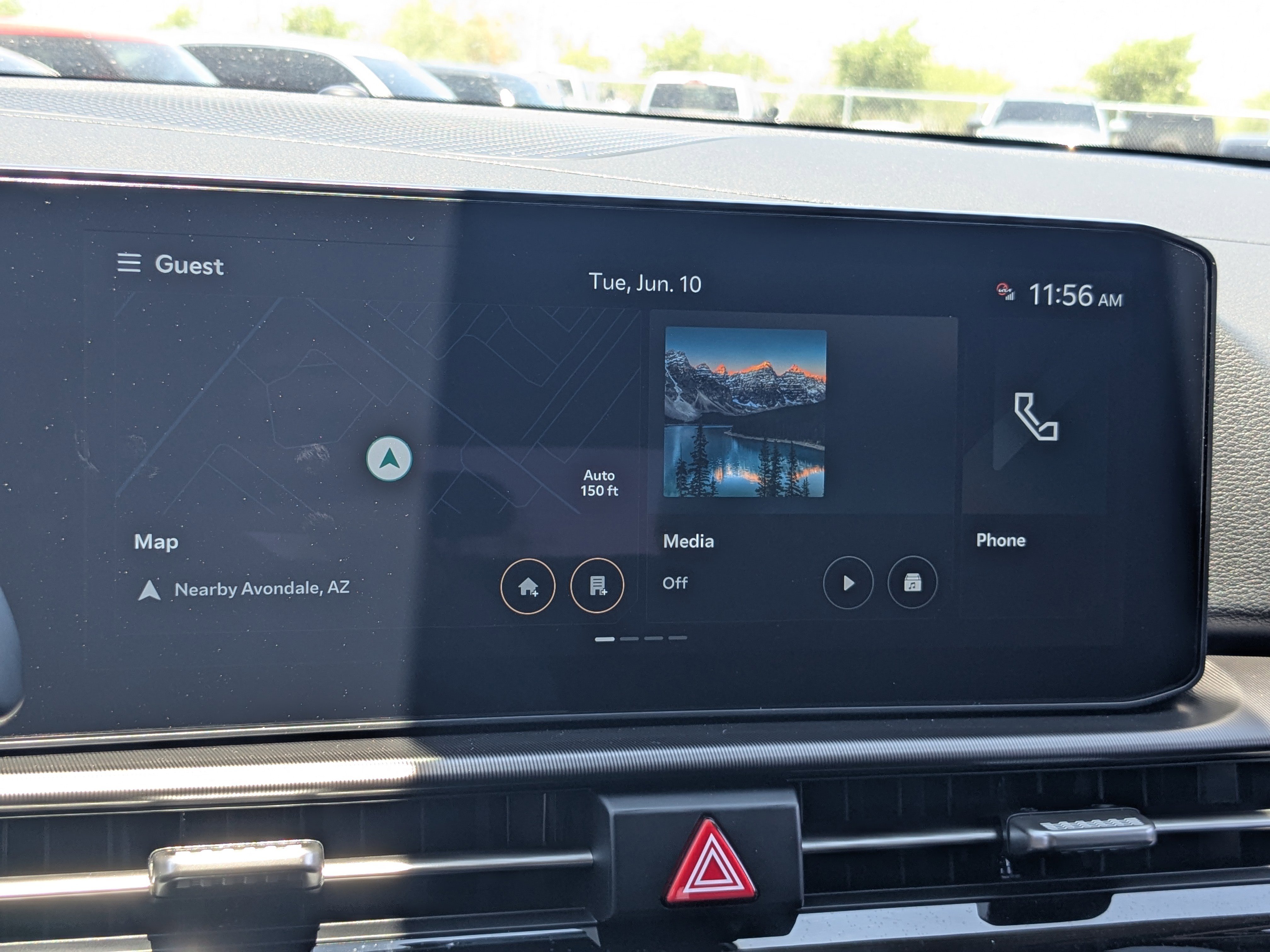 2026 Kia Sportage SX photo 2