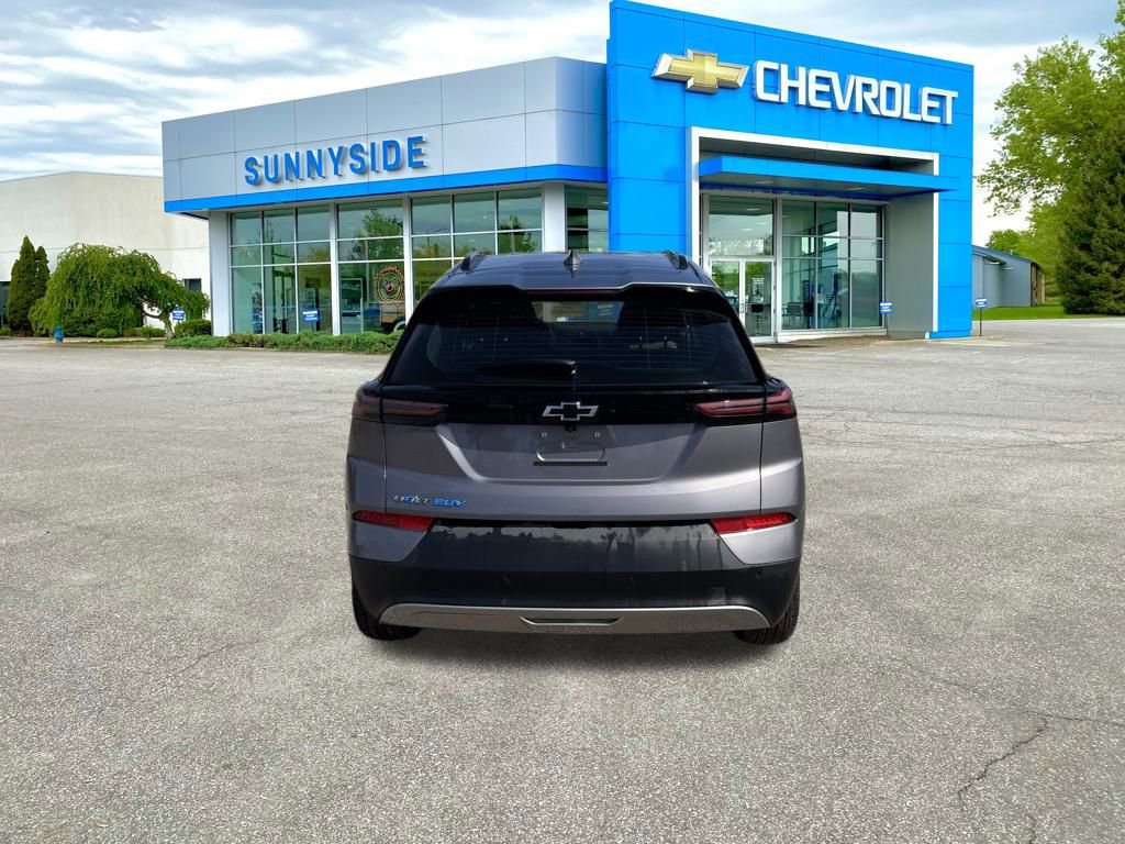 2023 Chevrolet Bolt EUV photo 3