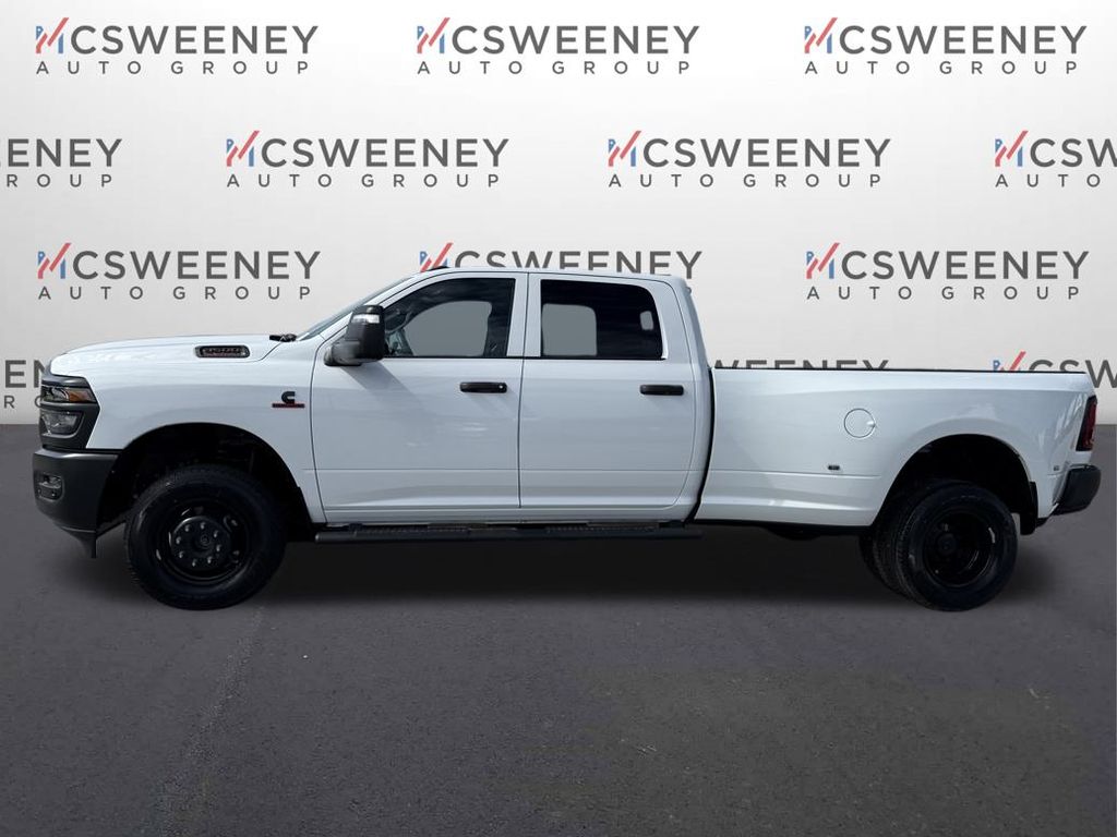 2026 Ram 3500 Tradesman photo 2
