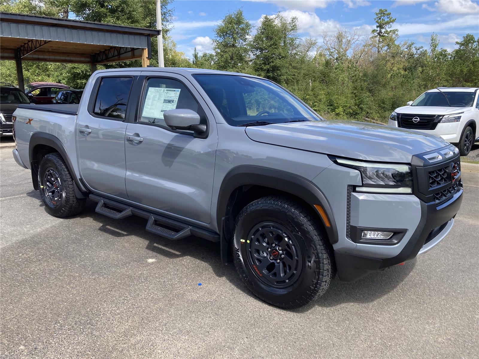 2026 Nissan Frontier PRO-X photo 2