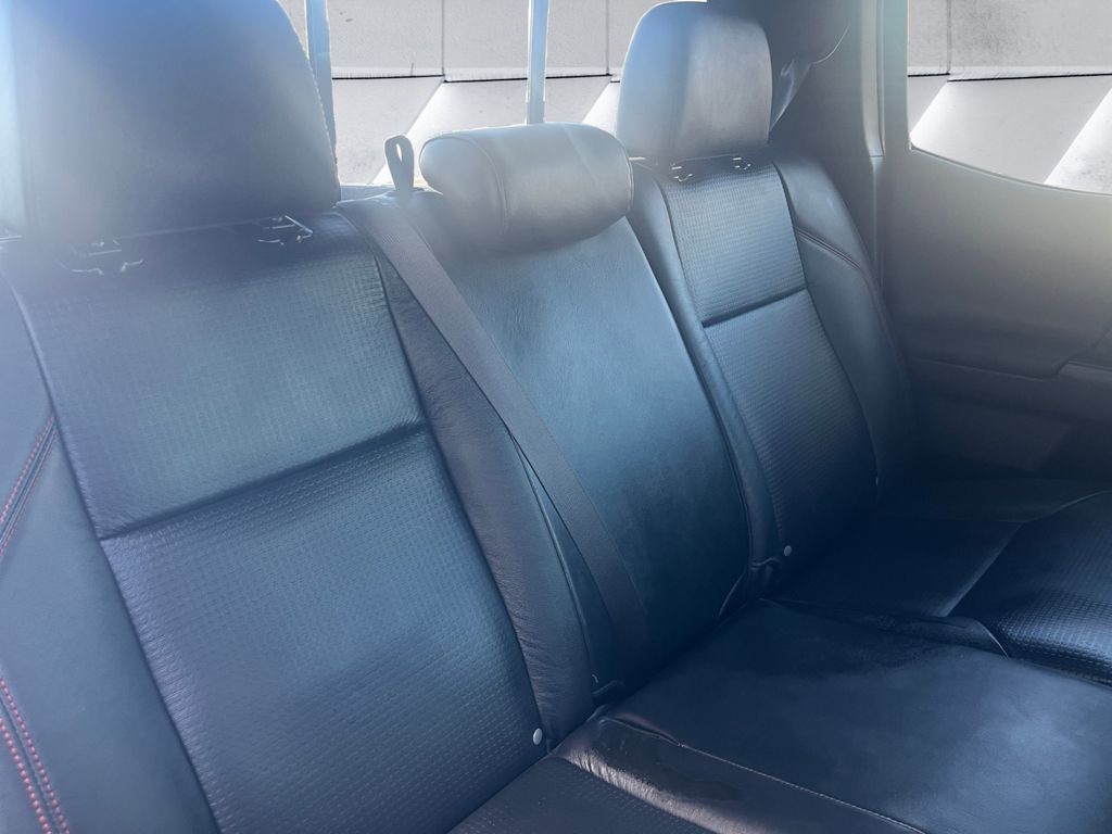 2022 Toyota Tacoma TRD Pro photo 16