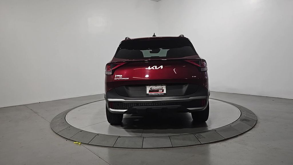 2024 Kia Sportage X-Line photo 4