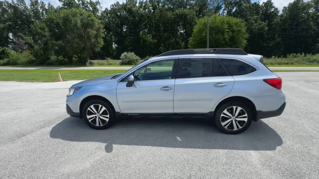 2019 Subaru Outback 2.5i photo 5