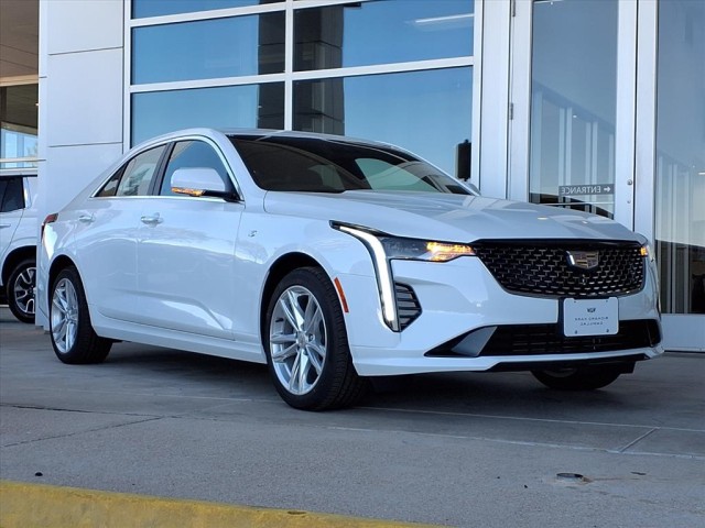 2026 Cadillac CT4 Luxury's photo