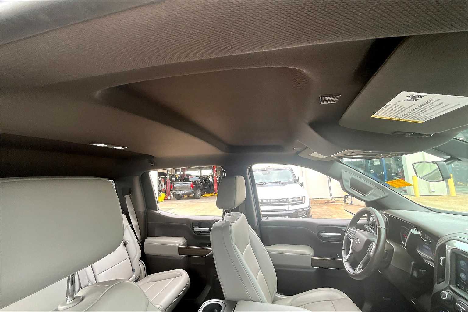 2021 Chevrolet Silverado 1500 RST photo 12