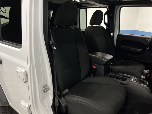 2020 Jeep Wrangler Unlimited Sport Altitude photo 26