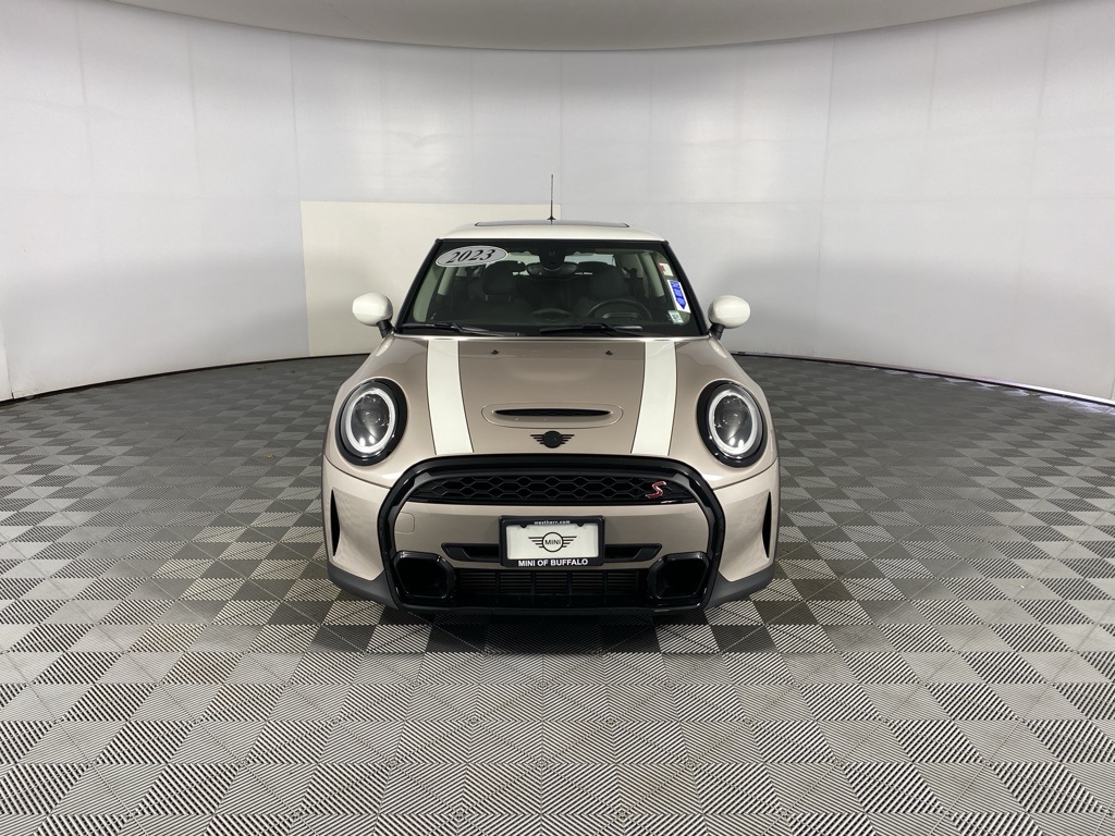 2023 Mini Cooper 2 Door Hardtop photo 2