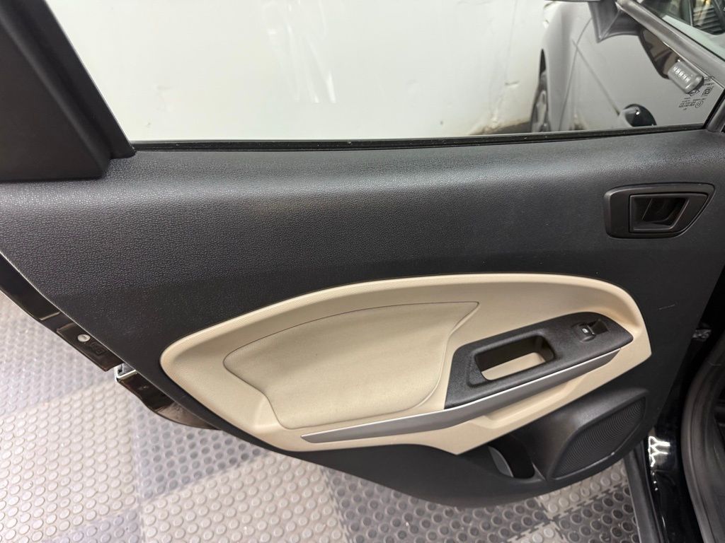 2020 Ford EcoSport S photo 17