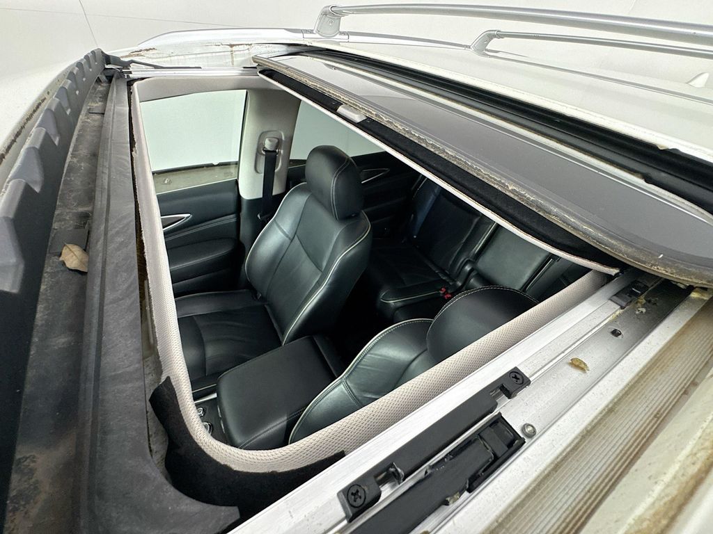 2018 Infiniti QX60 Premium photo 28