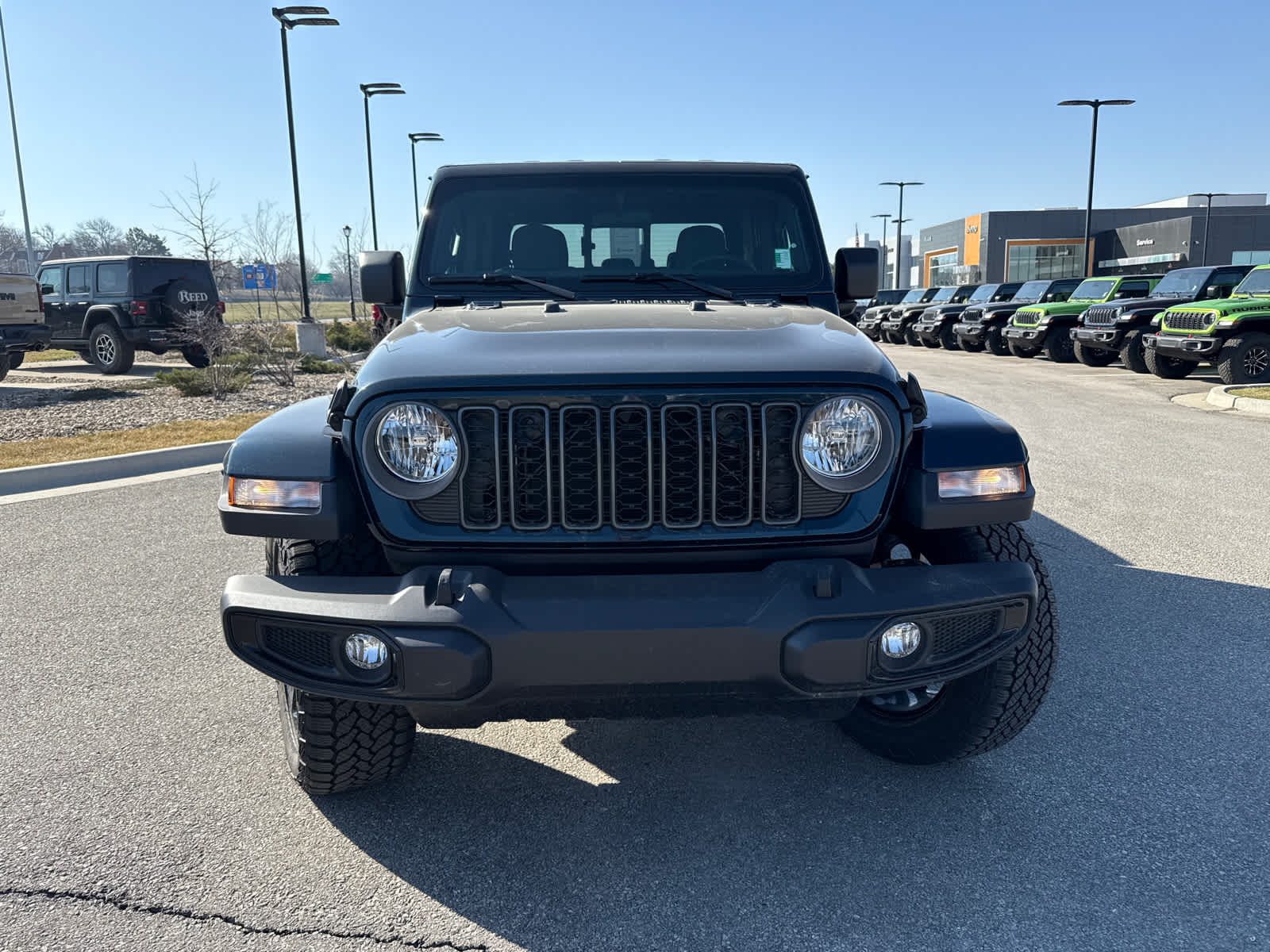 2025 Jeep Gladiator Sport photo 4