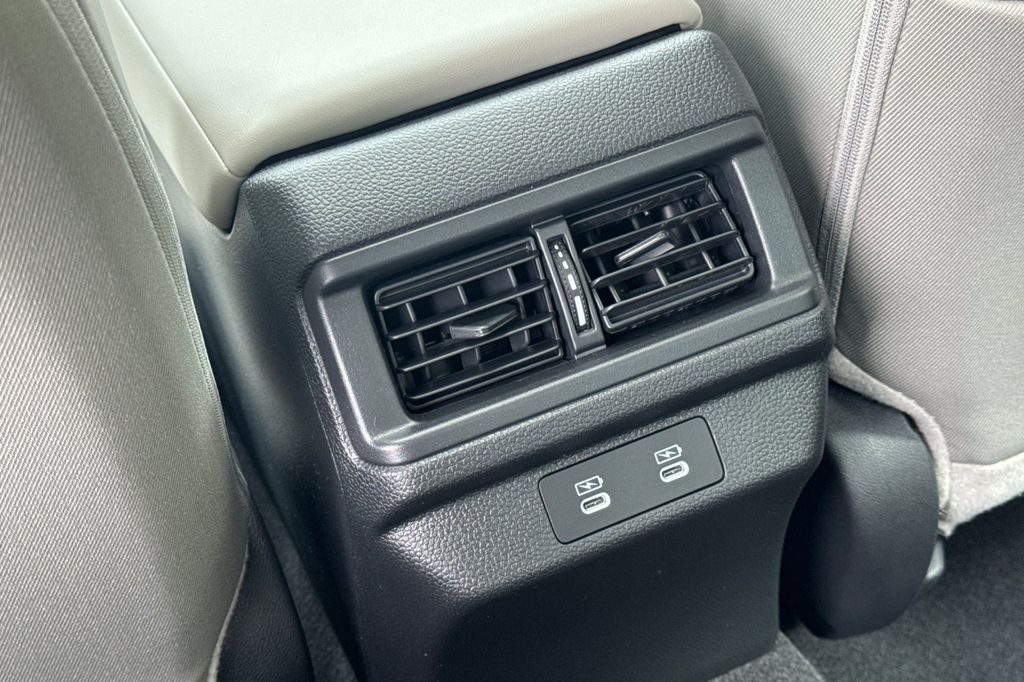 2025 Honda Accord 1.5T SE photo 13