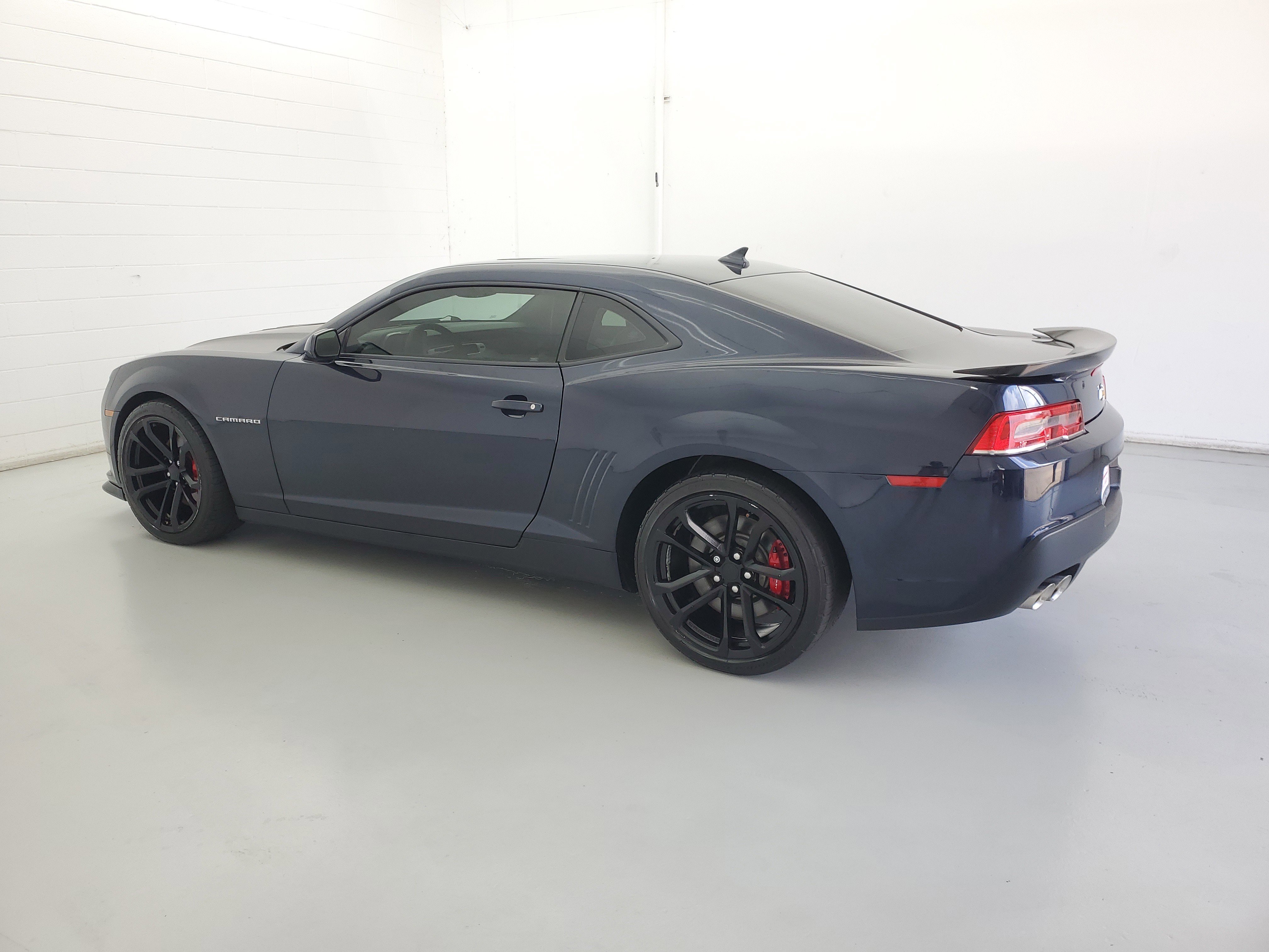 2015 Chevrolet Camaro 2SS photo 3