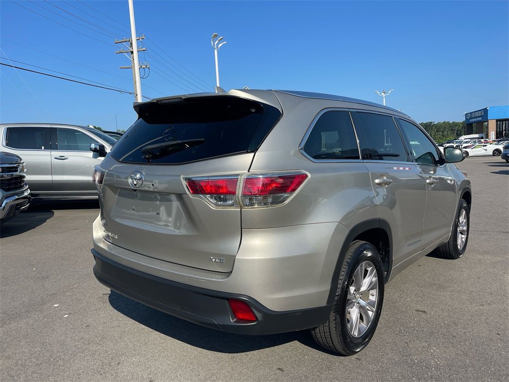 2015 Toyota Highlander XLE photo 3