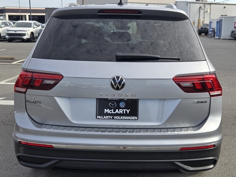 2022 Volkswagen Tiguan SE photo 3