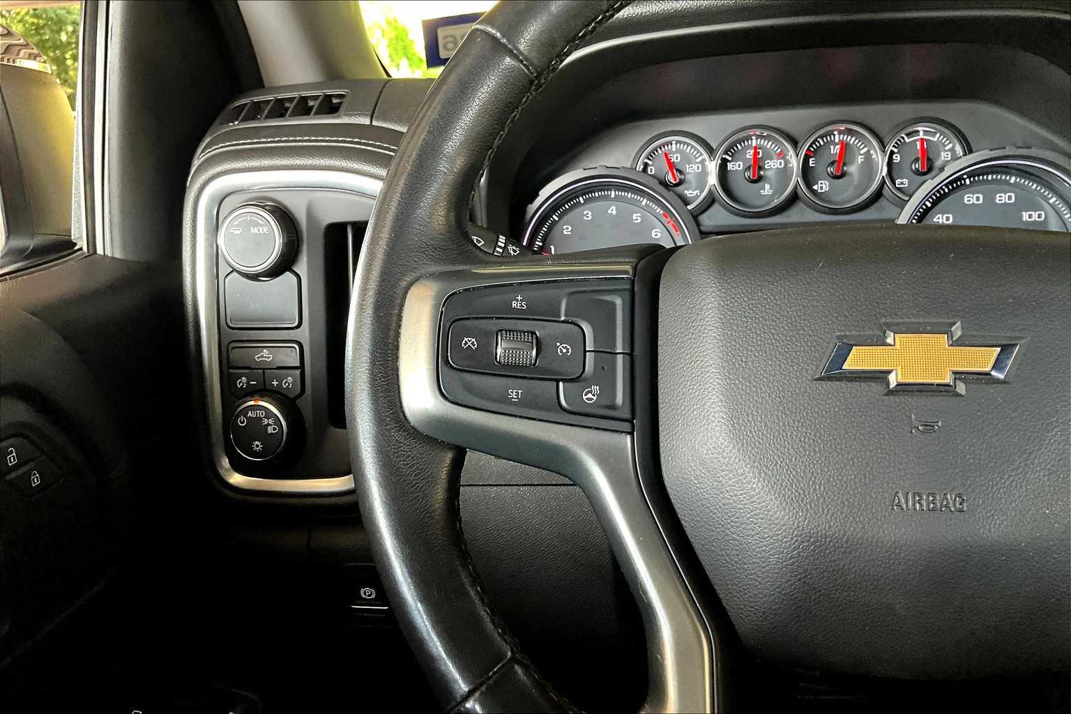 2020 Chevrolet Silverado 1500 LT photo 22