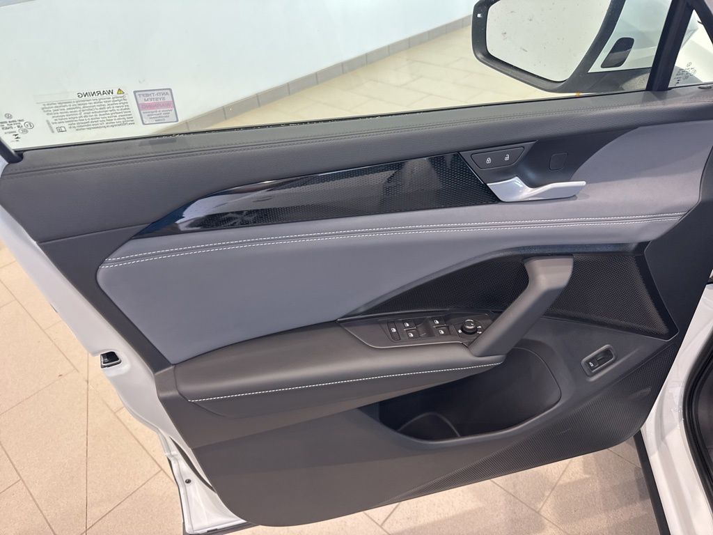 2025 Volkswagen Tiguan SE photo 10