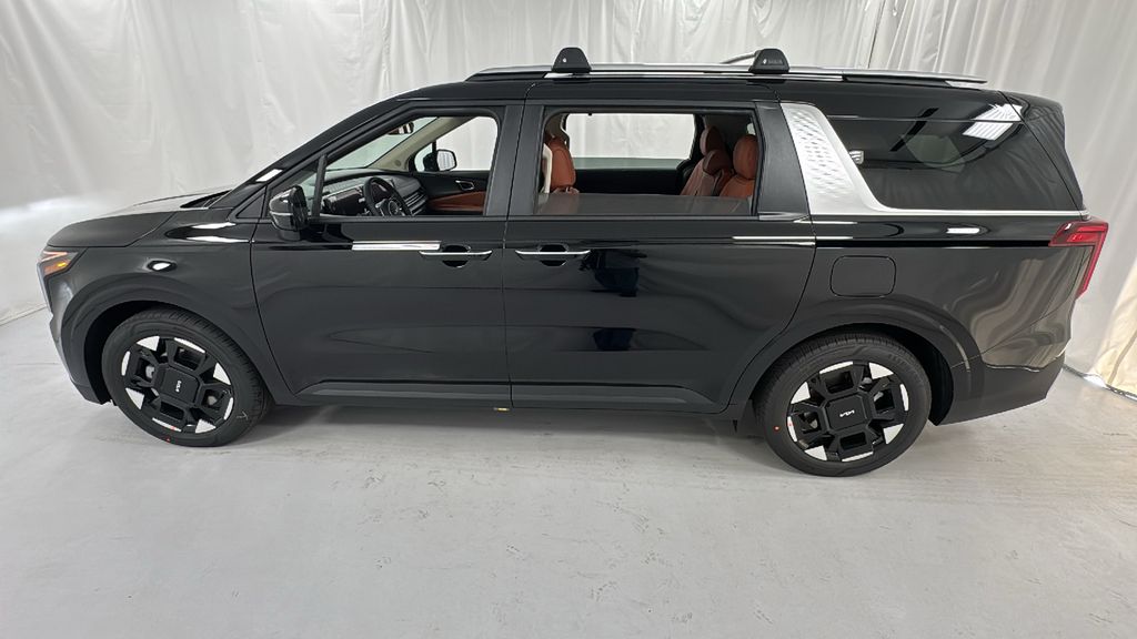 2026 Kia Carnival EX photo 5