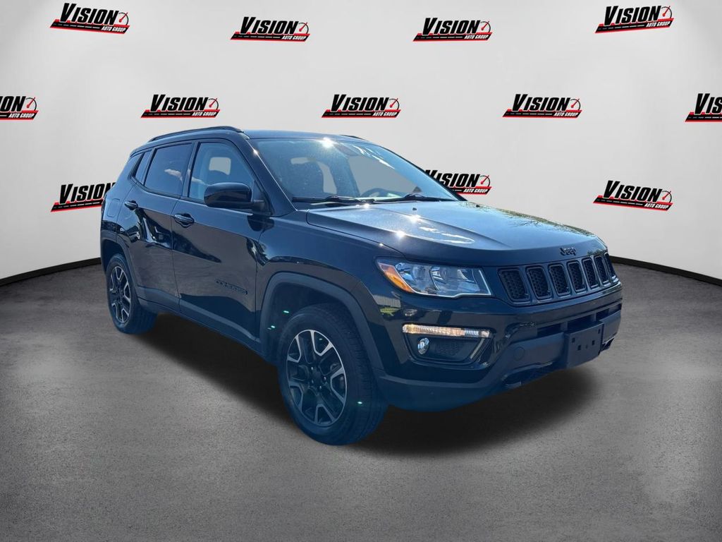 2019 Jeep Compass Sport photo 3