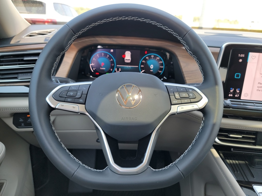 2025 Volkswagen Atlas SE Technology photo 26