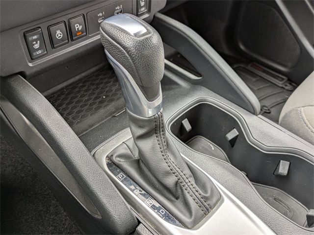 2022 Nissan Frontier SV photo 22