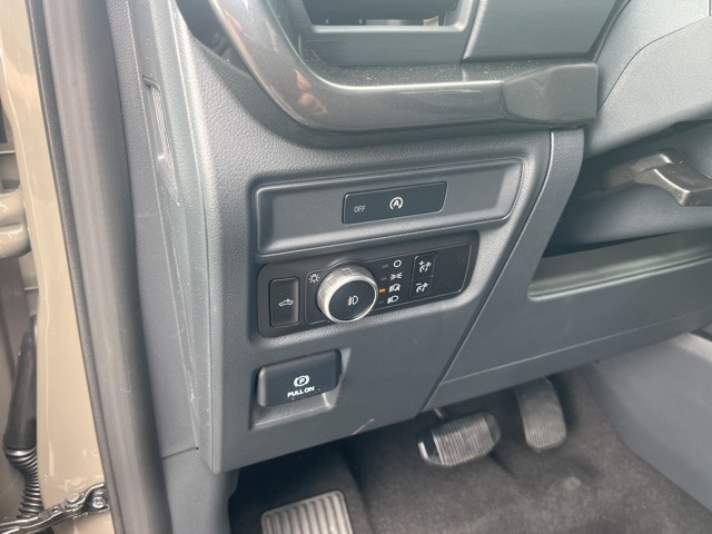 2025 Ford F-150 STX photo 9