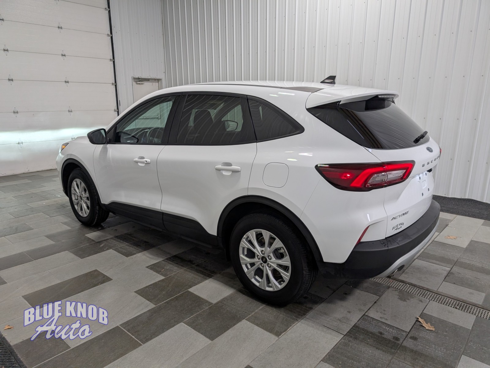 2025 Ford Escape Active photo 2