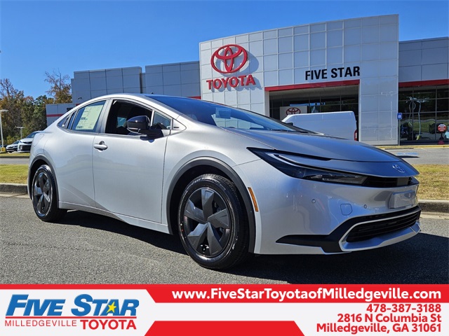 2026 Toyota Prius SE's photo