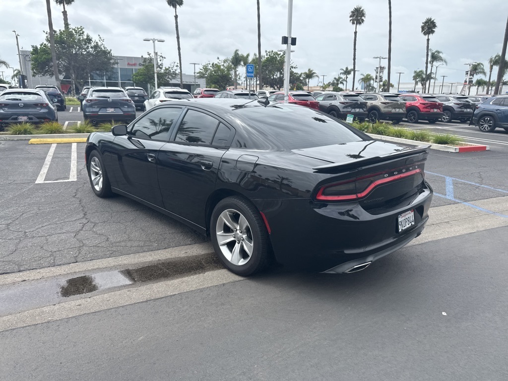 2017 Dodge Charger SXT photo 21