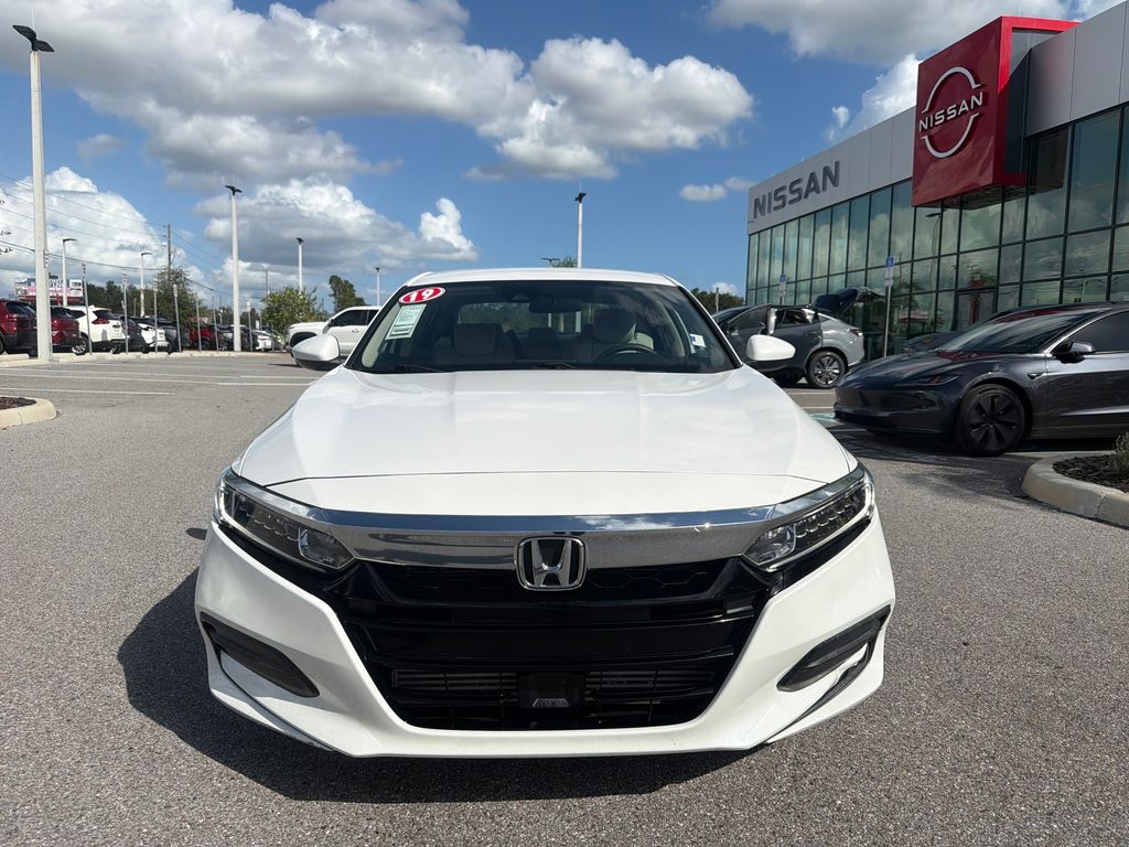 2019 Honda Accord LX photo 2