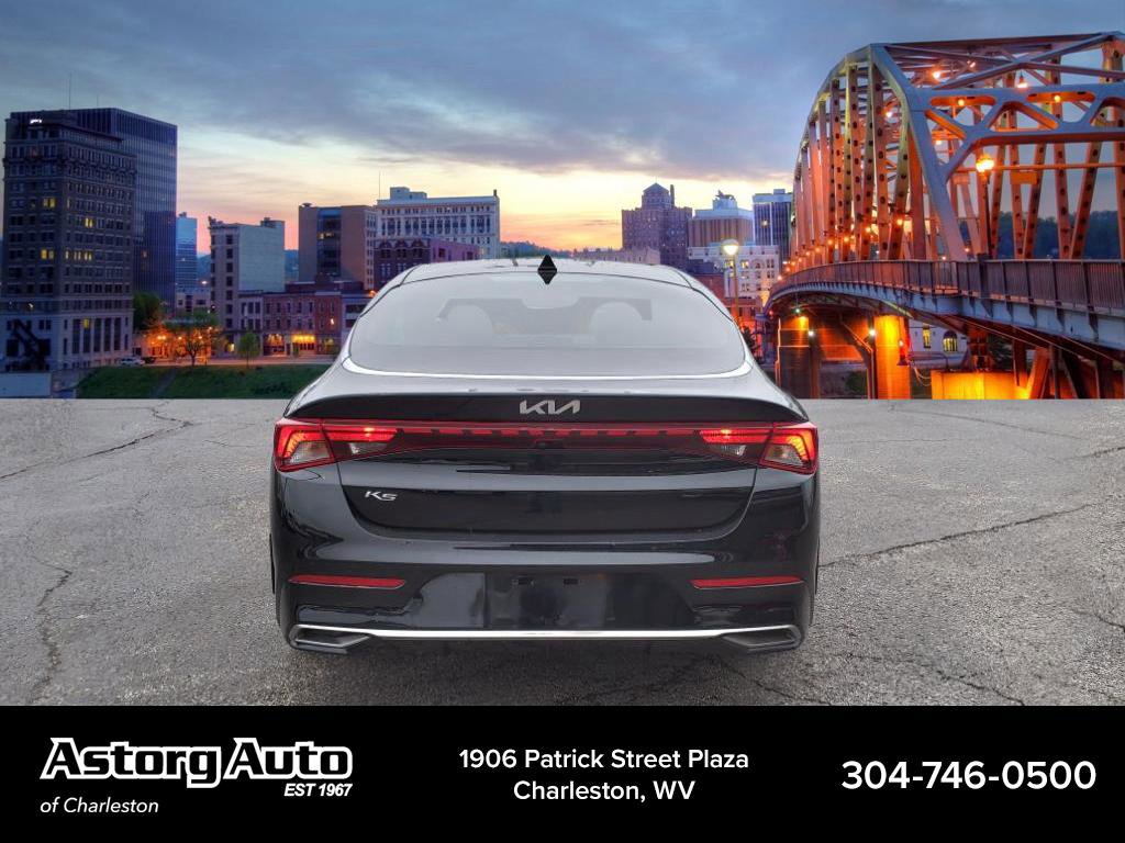 2022 Kia K5 EX photo 4