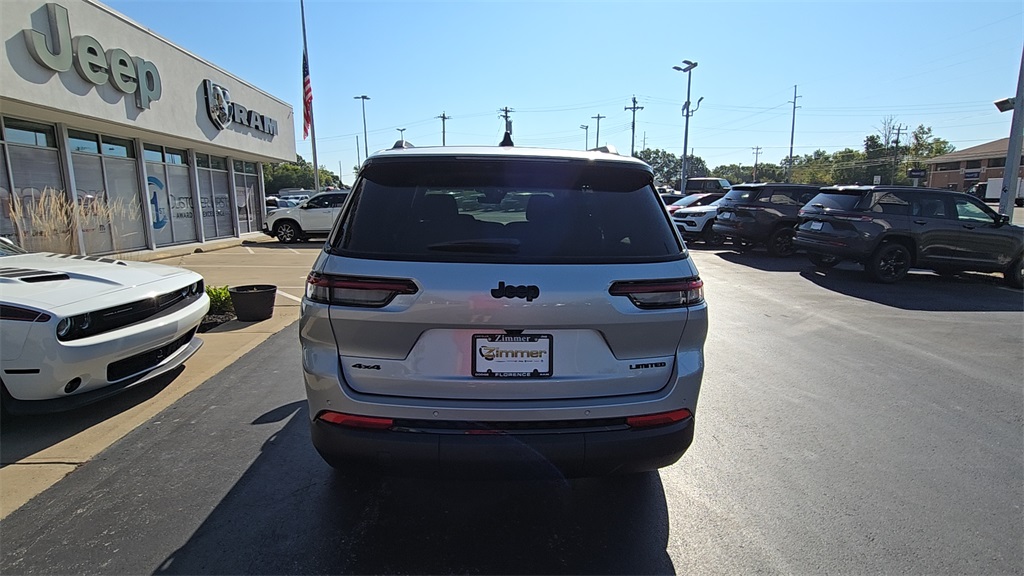 2025 Jeep Grand Cherokee Limited photo 2