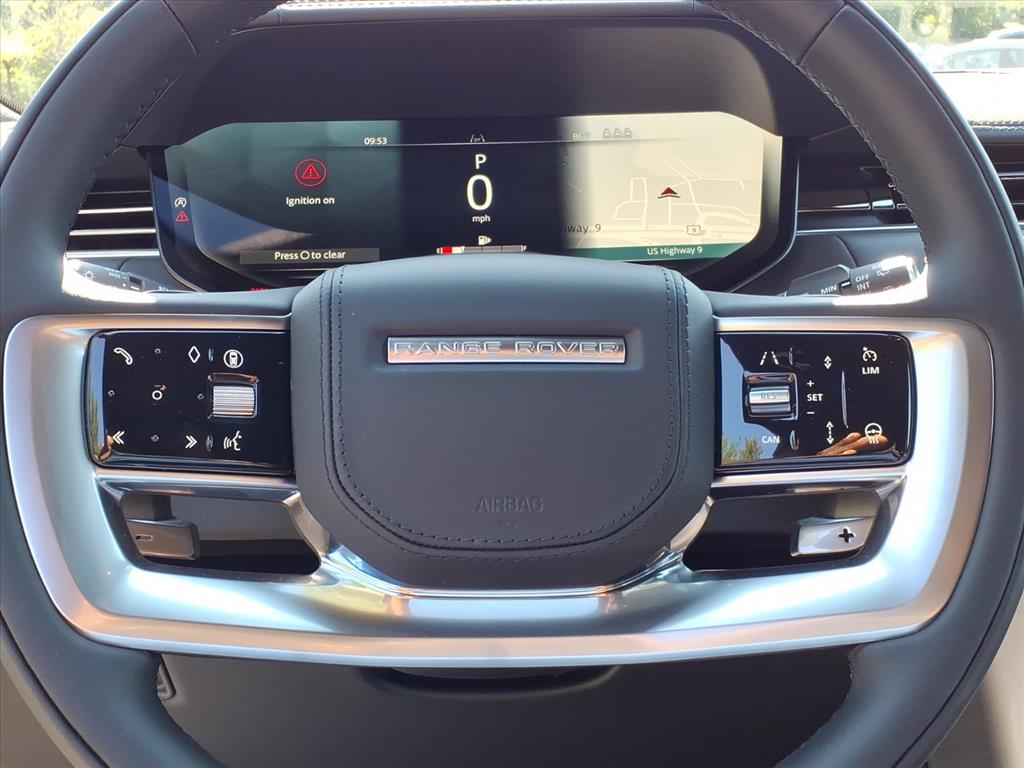 2025 Land Rover Range Rover SE photo 11