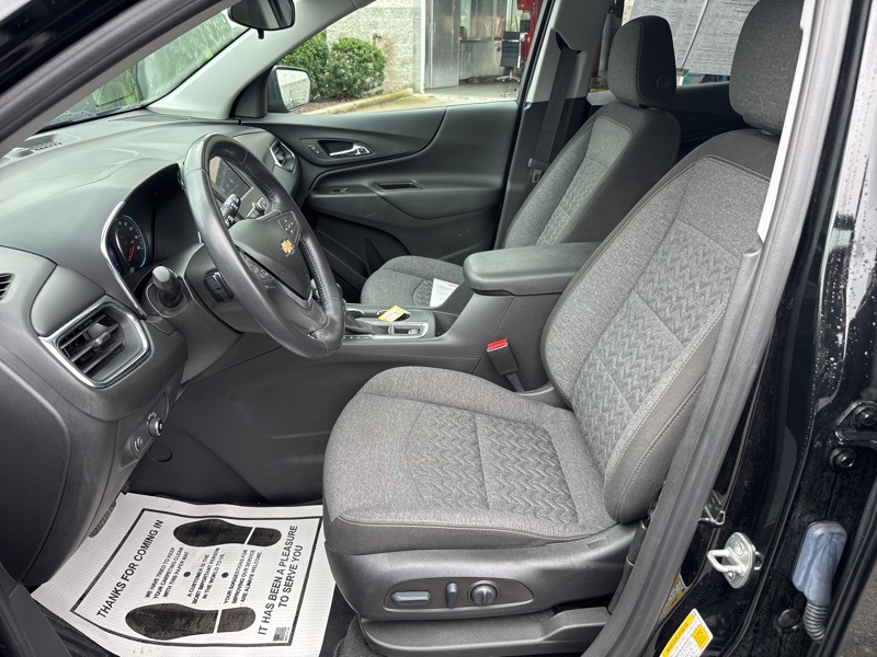 2022 Chevrolet Equinox LT photo 16