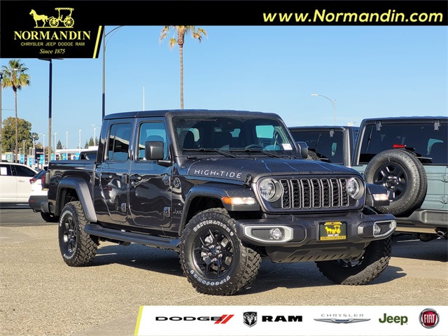 2025 Jeep Gladiator High Tide's photo