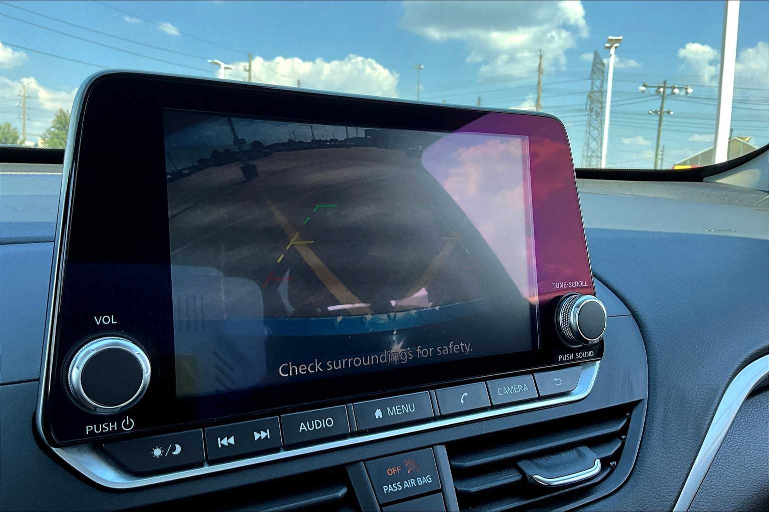 2022 Nissan Altima 2.5 SV photo 26