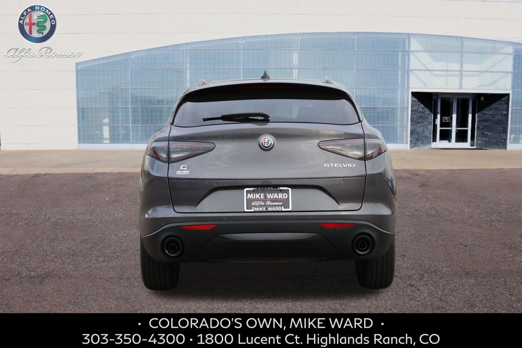 2025 Alfa Romeo Stelvio Sprint Base photo 3